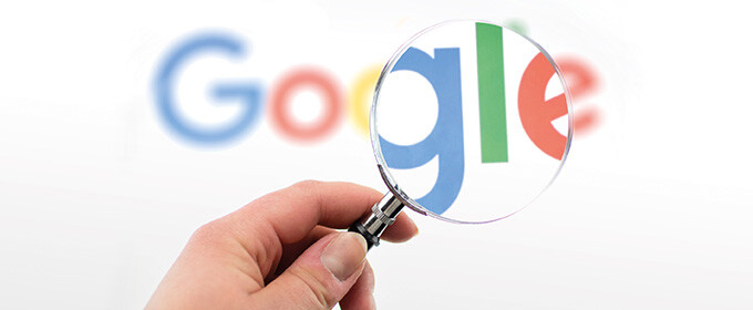 google y una lupa